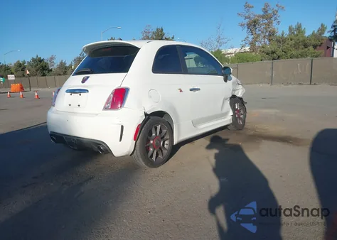 2015 Fiat 500 Abarth из США, поврежденный, VIN 3C3CFFFH7FT586076